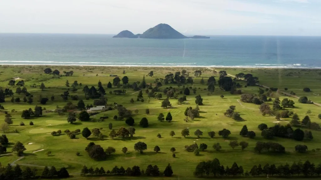 whakatane-golf-aerial